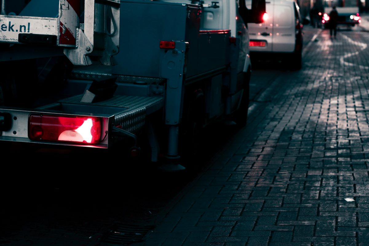 LED Tail Lights for Heavy-Duty Trailers: Smart Solutions for Safe Hauling(图1)