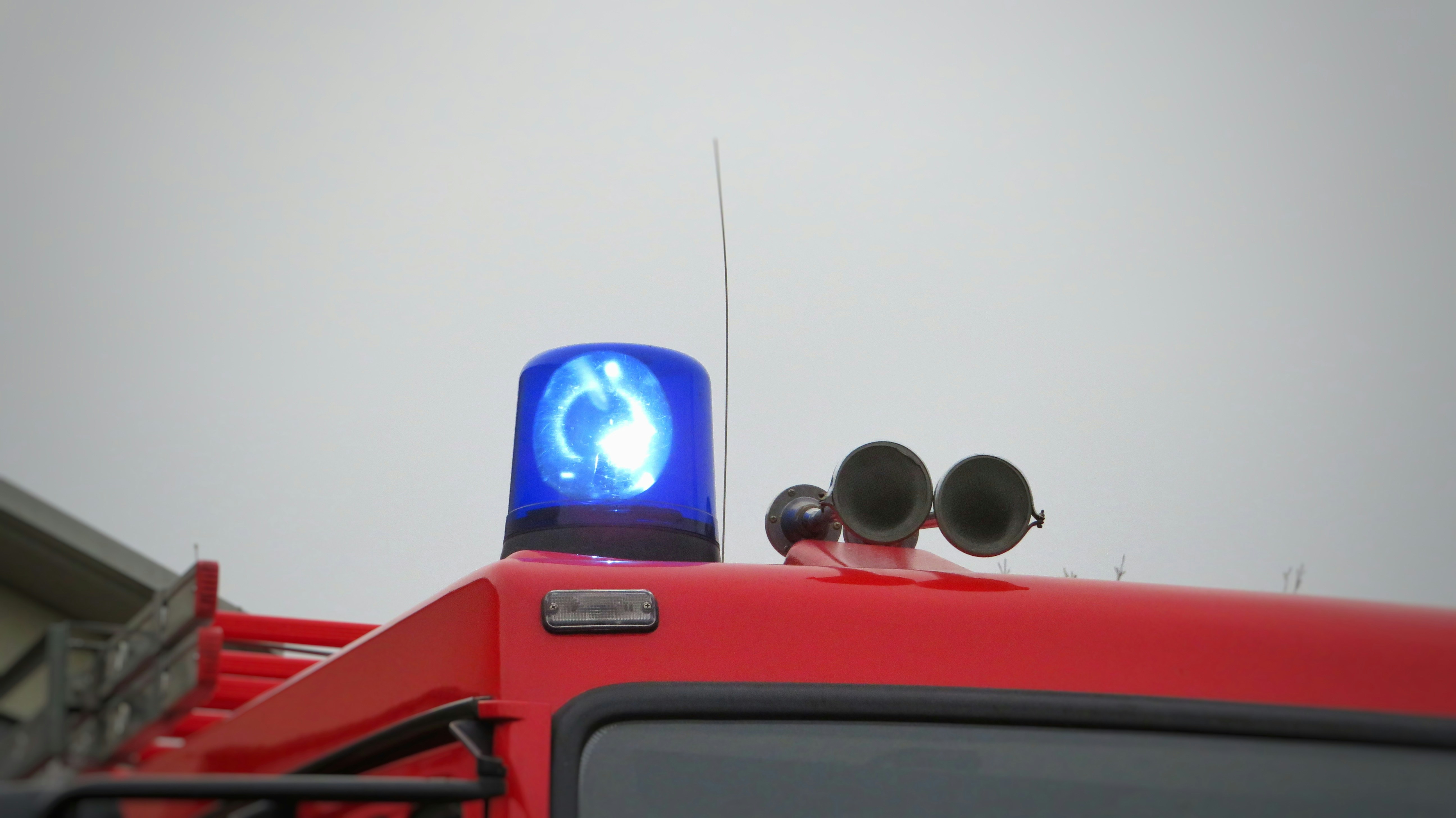IP67 vs. IP69K: Waterproof Standards You Should Know for Truck Roof Lights(图1)